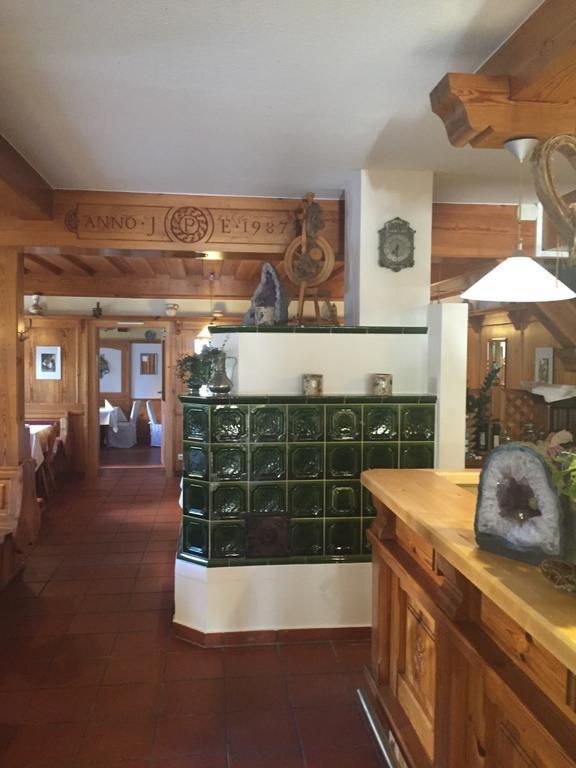 Hotel Restaurant Gruene Au Pollau Bagian luar foto